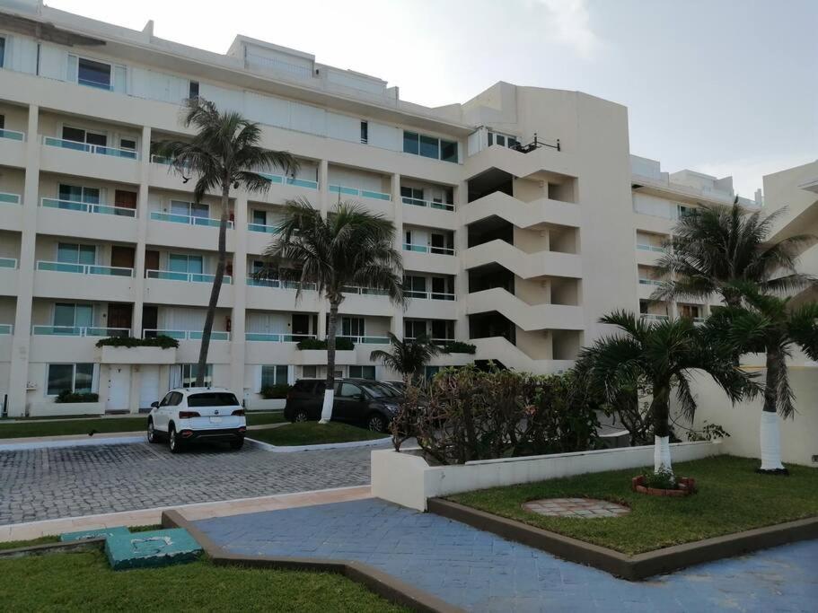 Confortable Depa En Condominio Frente Al Mar! Cancun Luaran gambar